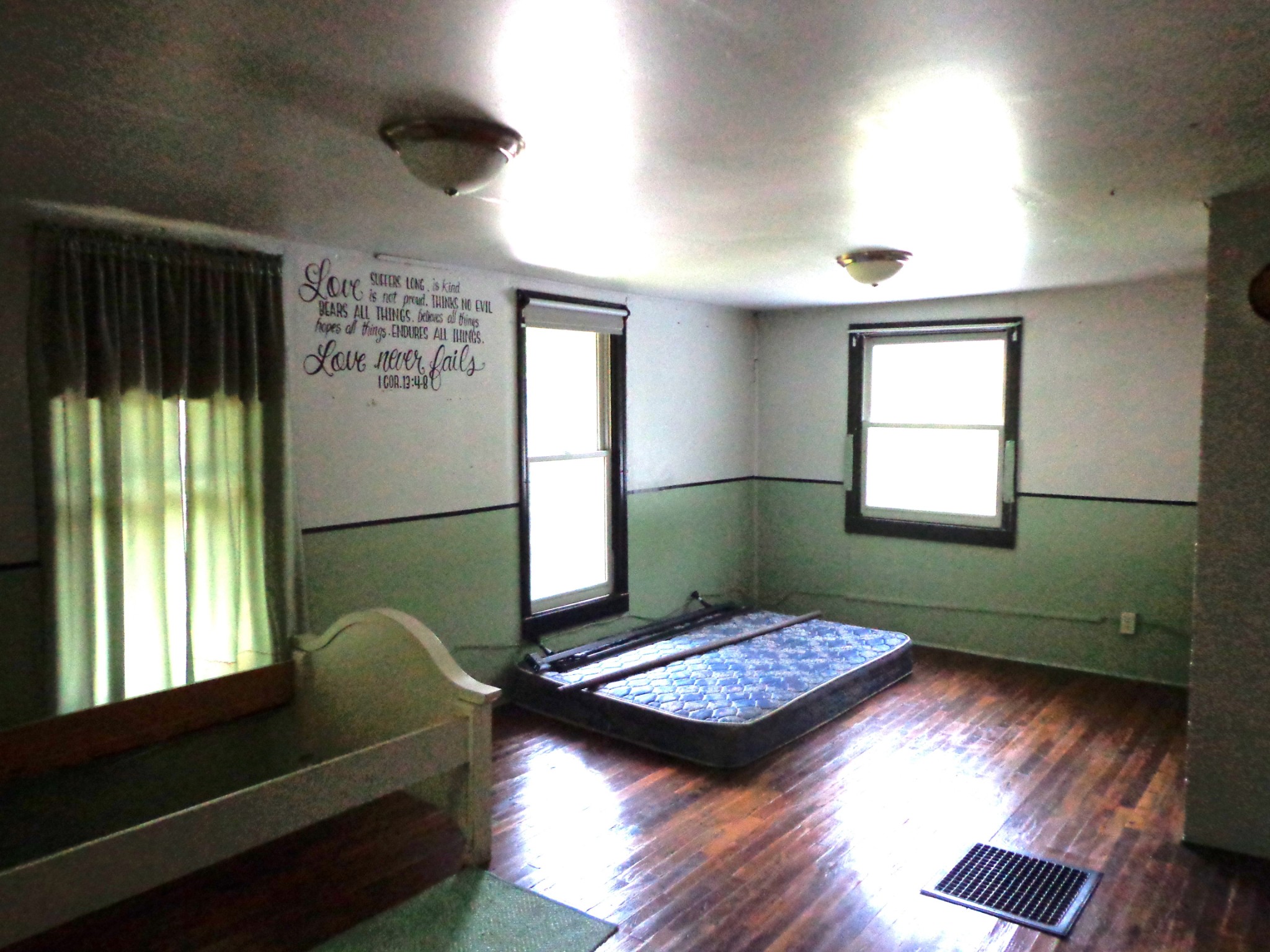 1342 Russell Creek Rd