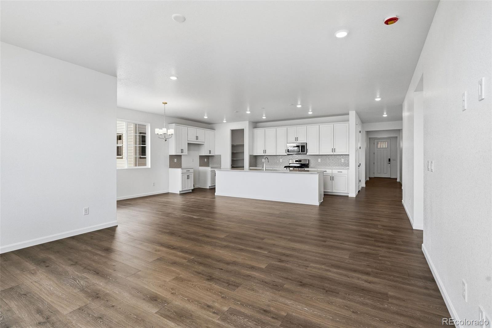716 Bradley Circle