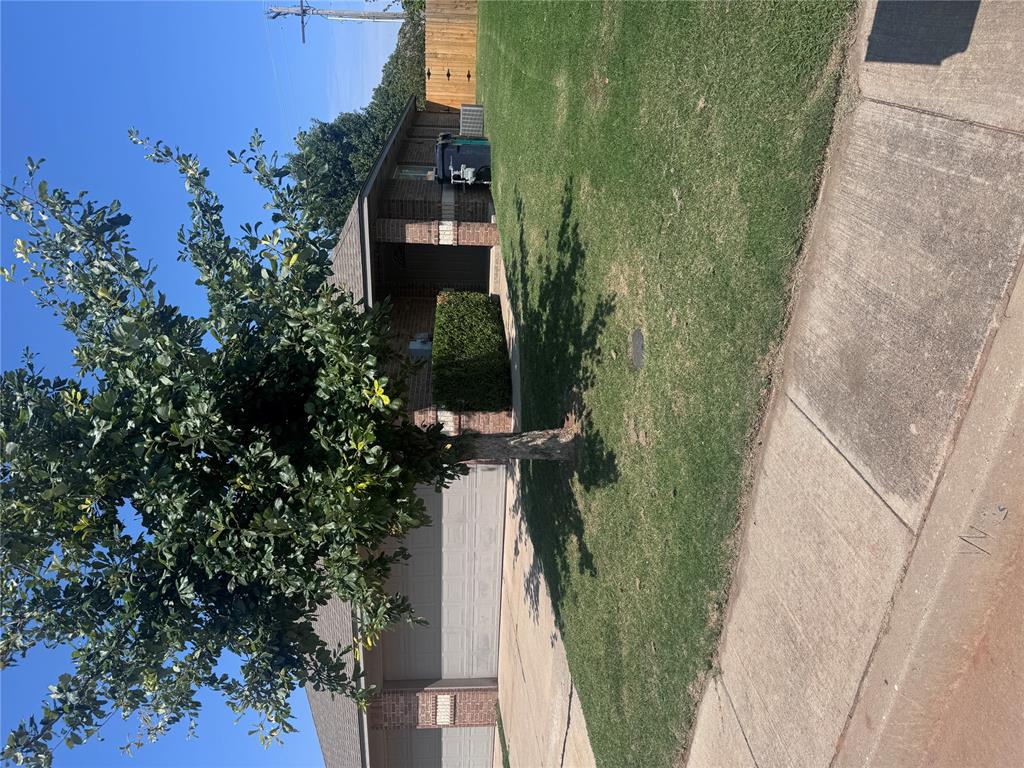 3 bed, 2 bath duplex for rent in Oklahoma City! This lovely home is located towards the Yukon/Mustang area, and includes central heat and air, cable ready, dishwasher, disposal, fenced backyard, and washer/dryer hookups! It also includes a 2 car garage! Call or email us today to set up a time to view your new home!