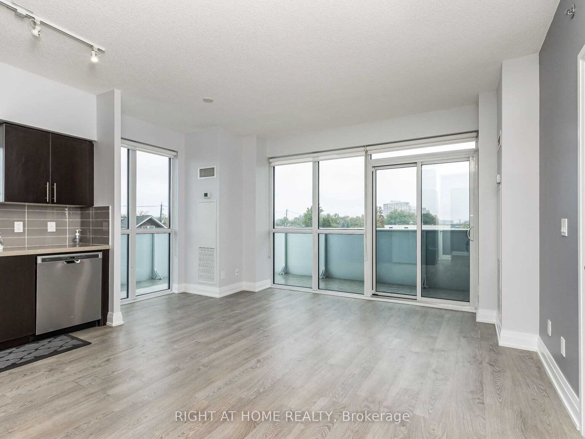 65 Speers Rd 203