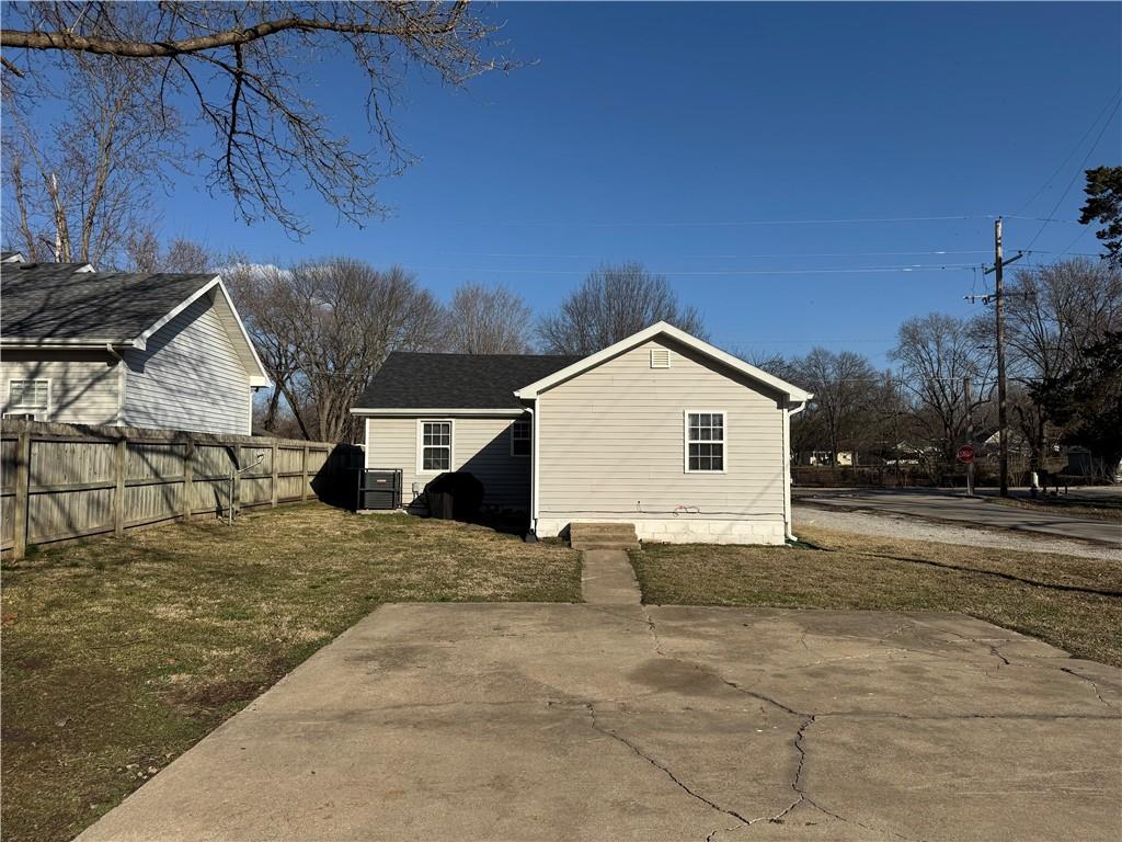 1403 N Main Street
