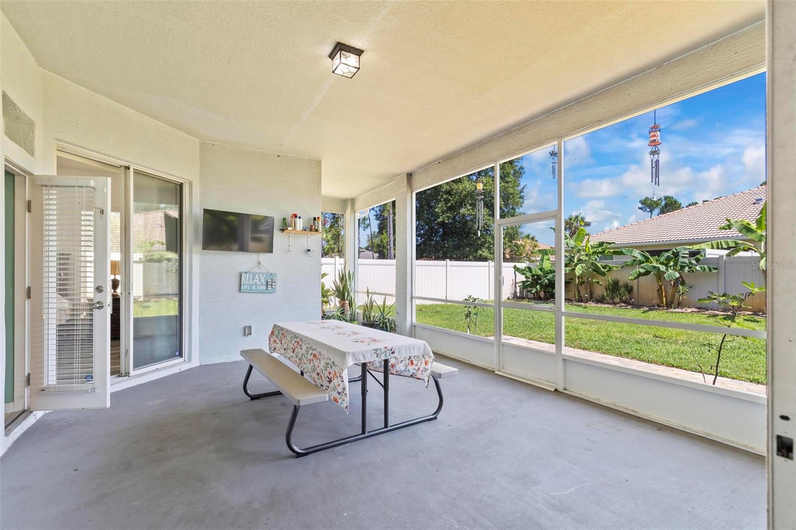 18 Buttonwood Lane