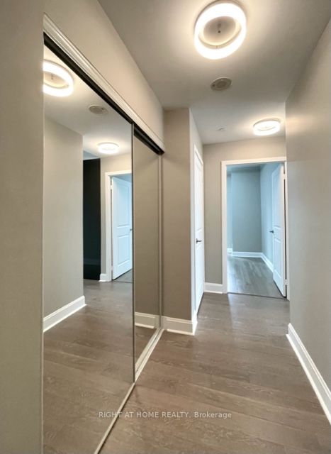 33 Shore Breeze Dr 3409