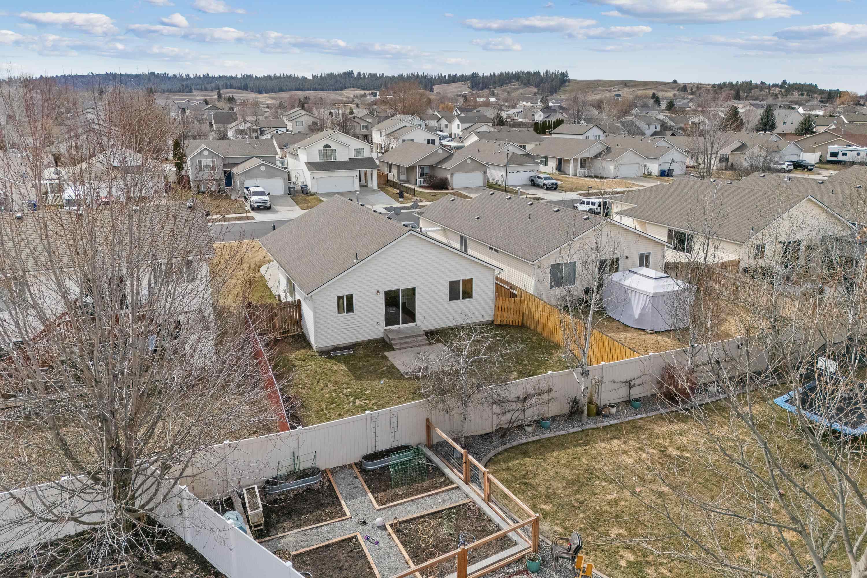 10026 W Barberry Ave