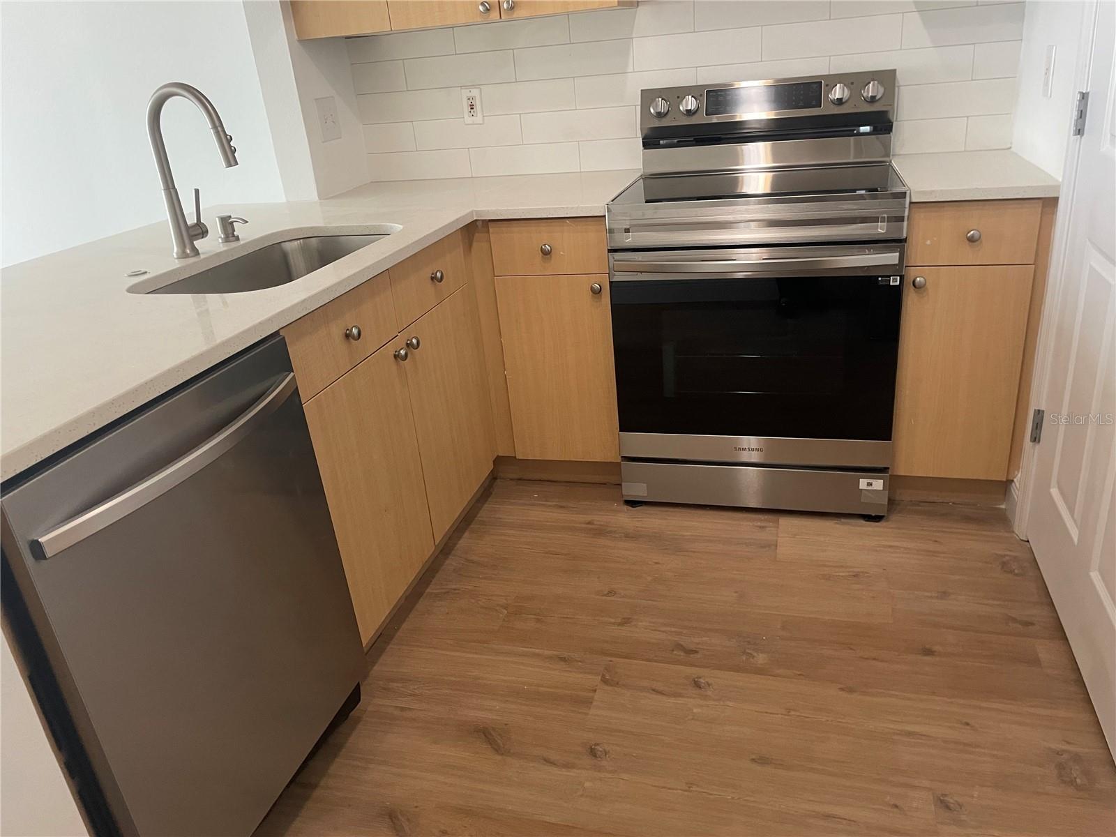 322 E Central Boulevard 1713