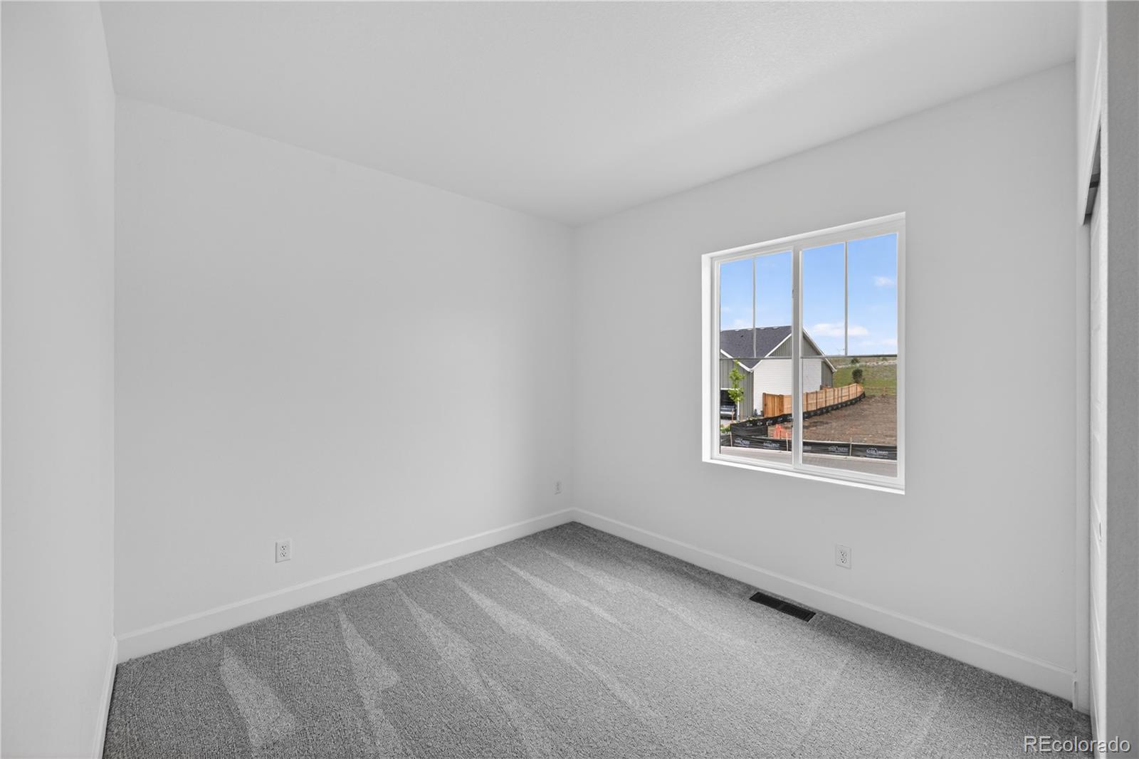 17085 W 92nd Loop