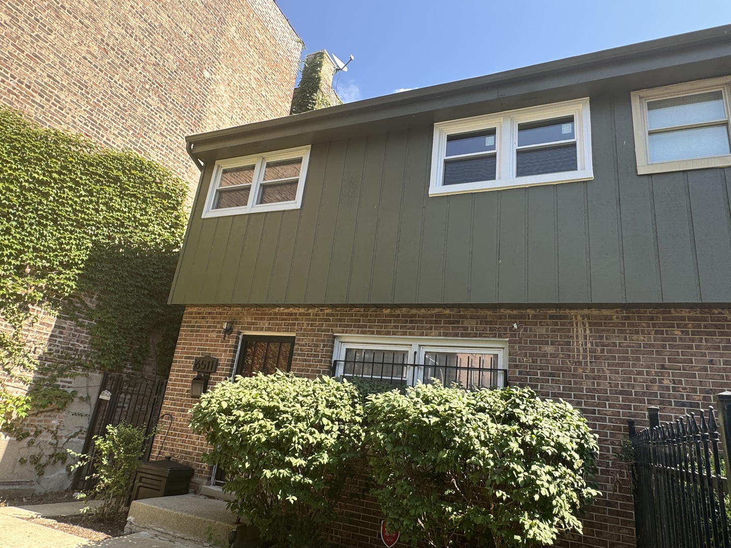 Welcome to 6511 S Ellis Ave, an updated 4-bedroom, 1.5-bath townhome offering generous living area and plenty of outdoor space. Updates include new flooring, kitchen backsplash, quartz countertops, stainless steel appliances, several new windows, a new furnace and hot water tank. The roof was replaced in 2019.  The full basement offers additional flexible living space, with a finished, carpeted family room and a huge storage room. Outside, enjoy a fully fenced and landscaped backyard plus a two-car parking pad.  Ideally located near the University of Chicago and Obama Presidential Center, with convenient access to both Lake Shore Drive and the Dan Ryan Expressway.   Move-in ready and thoughtfully updated, this home offers space, comfort, parking, and outdoor living in a convenient Chicago location.