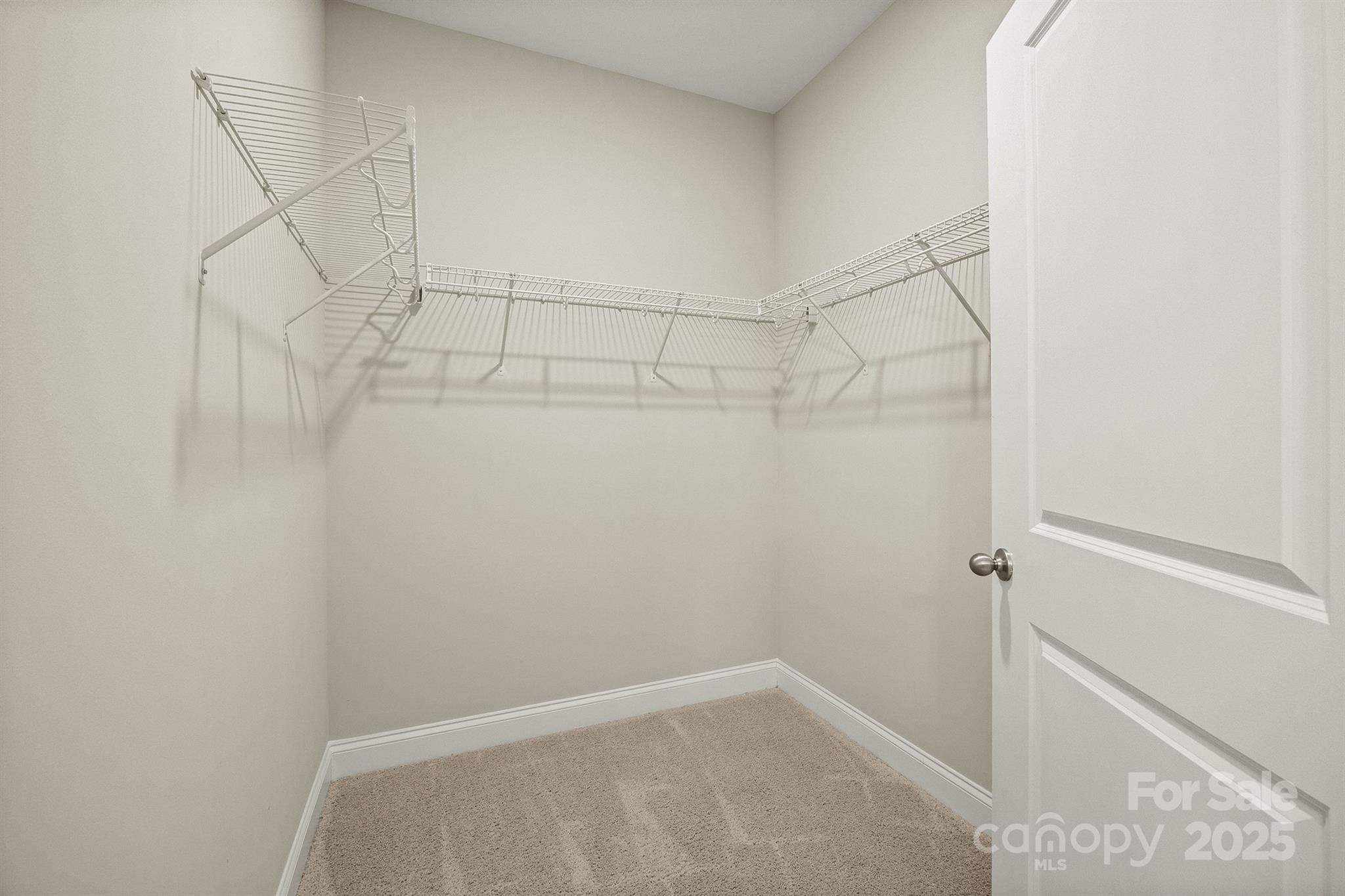 3692 Summer Haven Drive