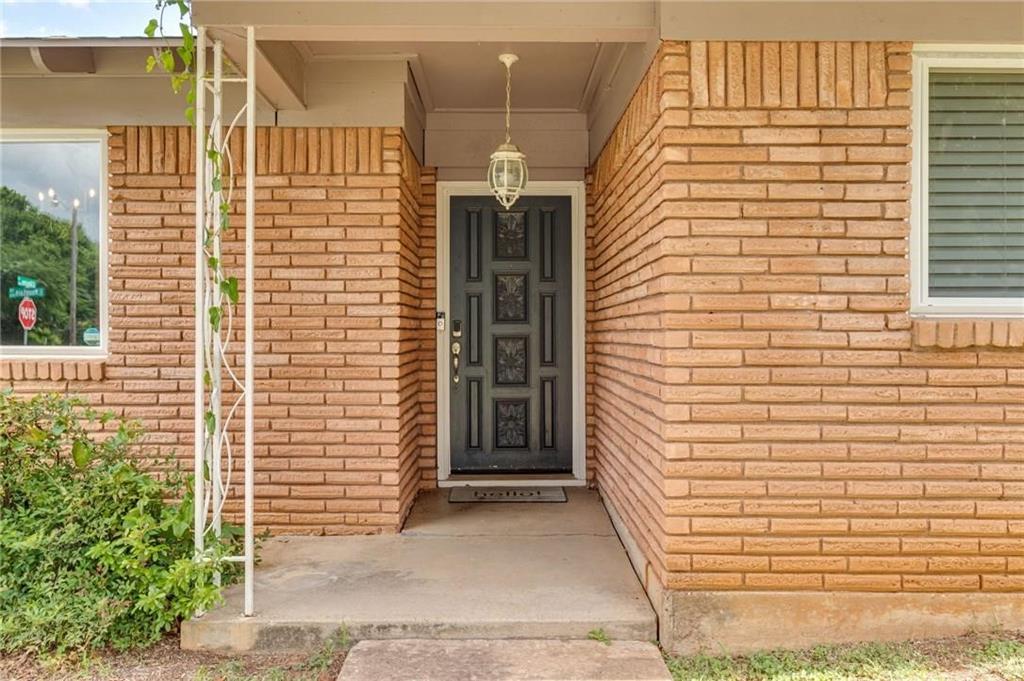 1200 Desiree Lane