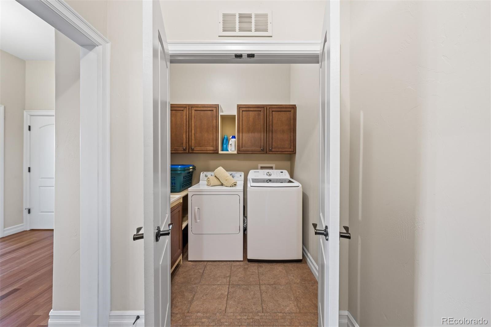 7567 Weaver Circle