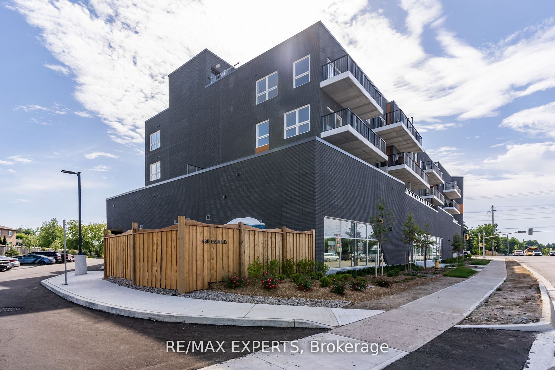 430 Essa Rd 314