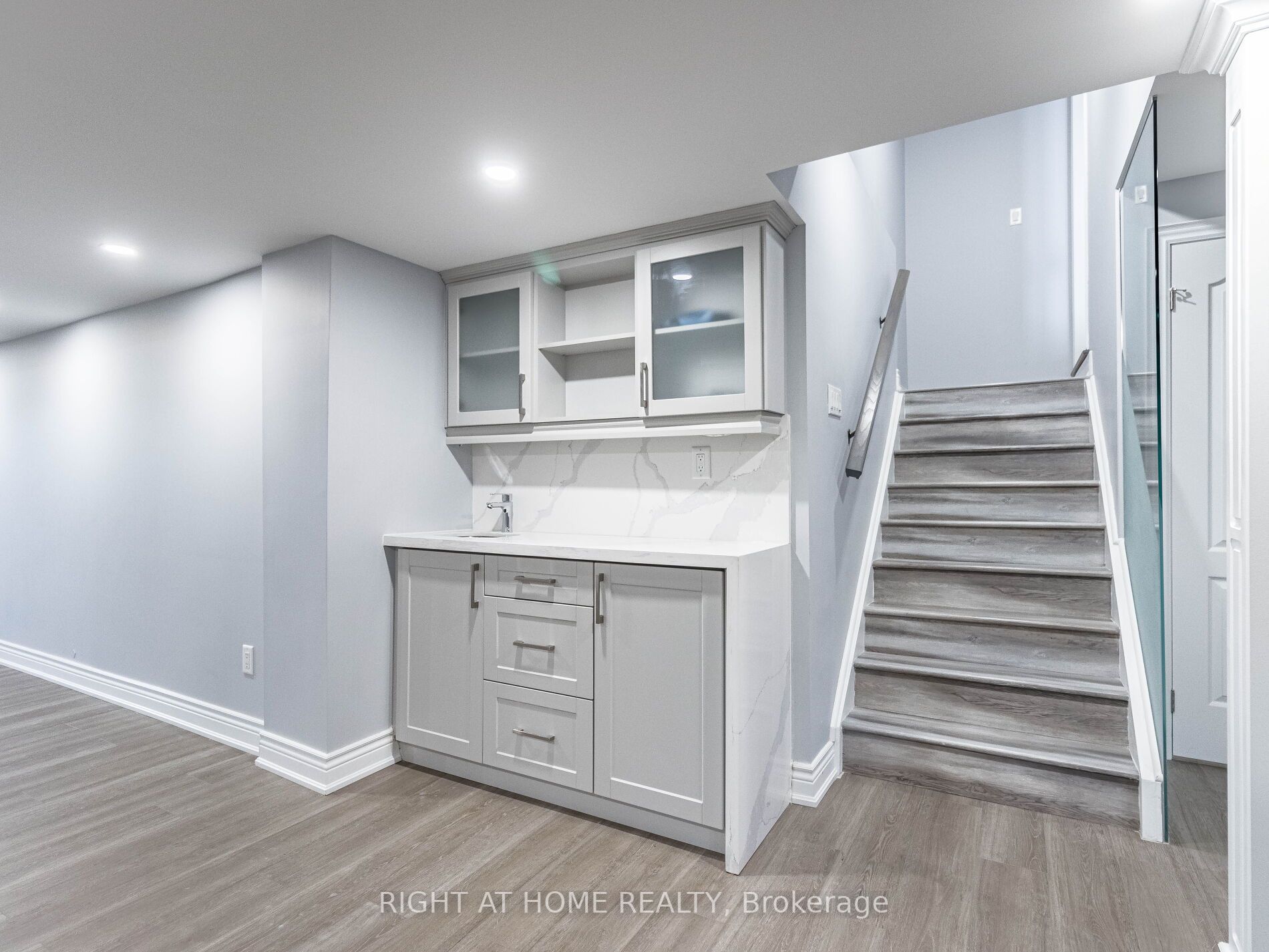 280 Wrigglesworth Cres