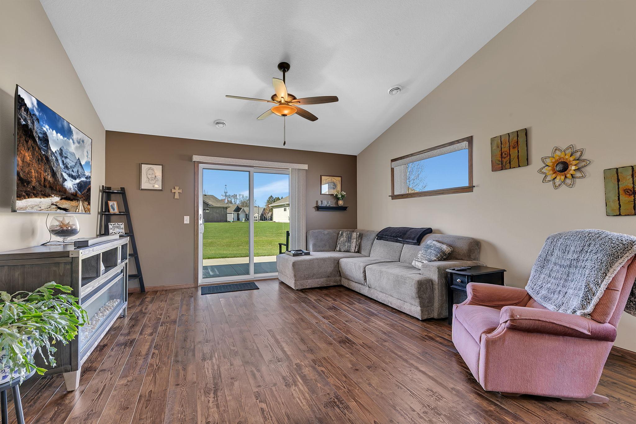 153 Glenview Loop