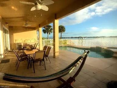 1647 Riverside Drive