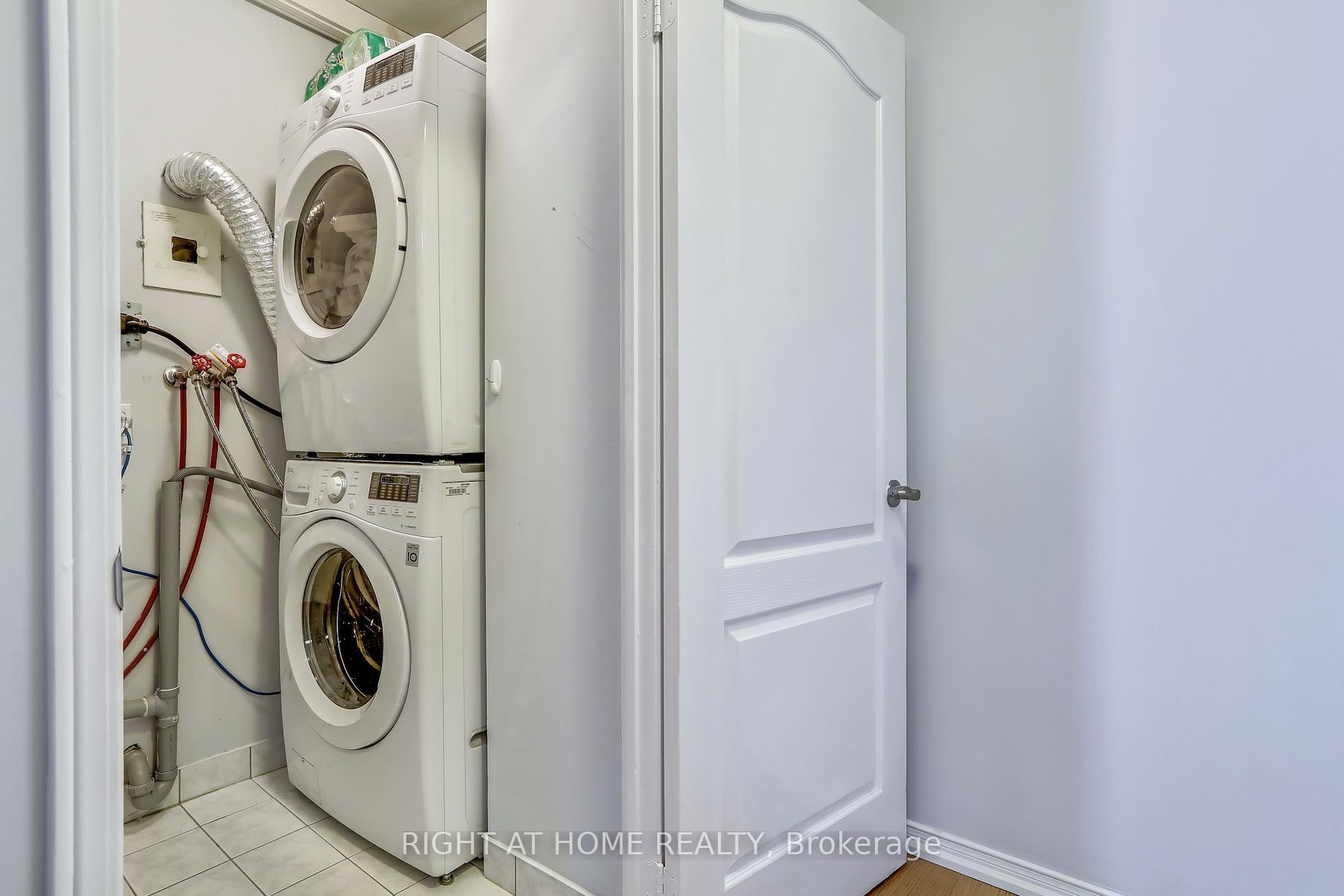 1881 Mcnicoll Ave 105