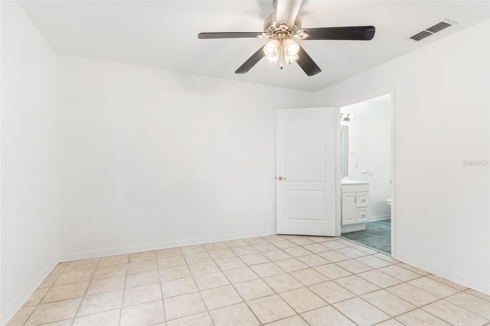 2800 Hammock Groves Road