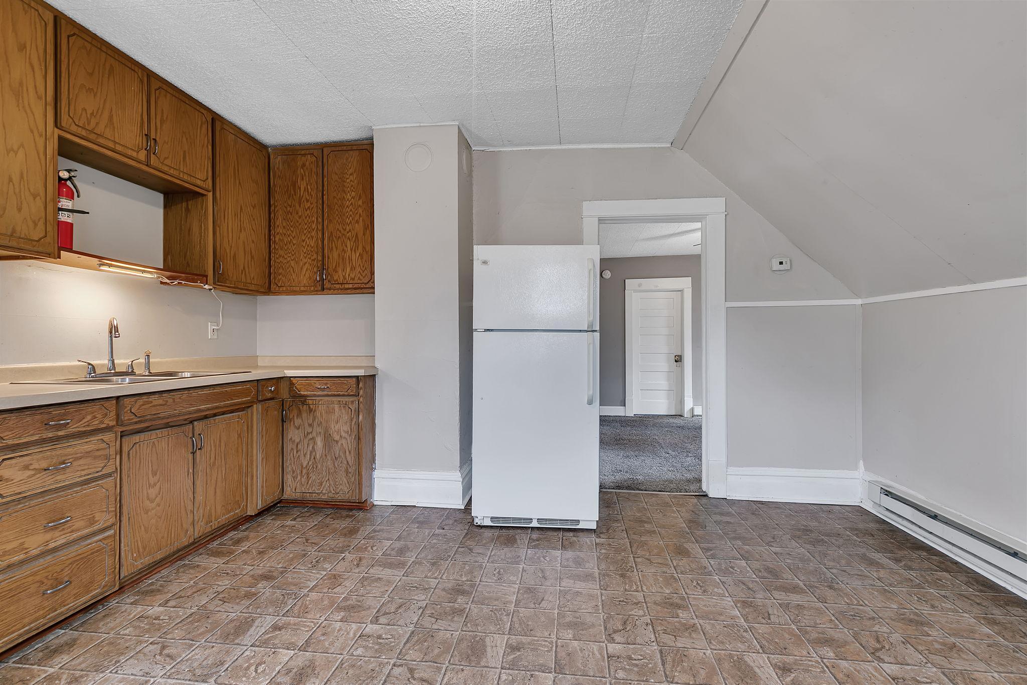 215 3rd Avenue NE