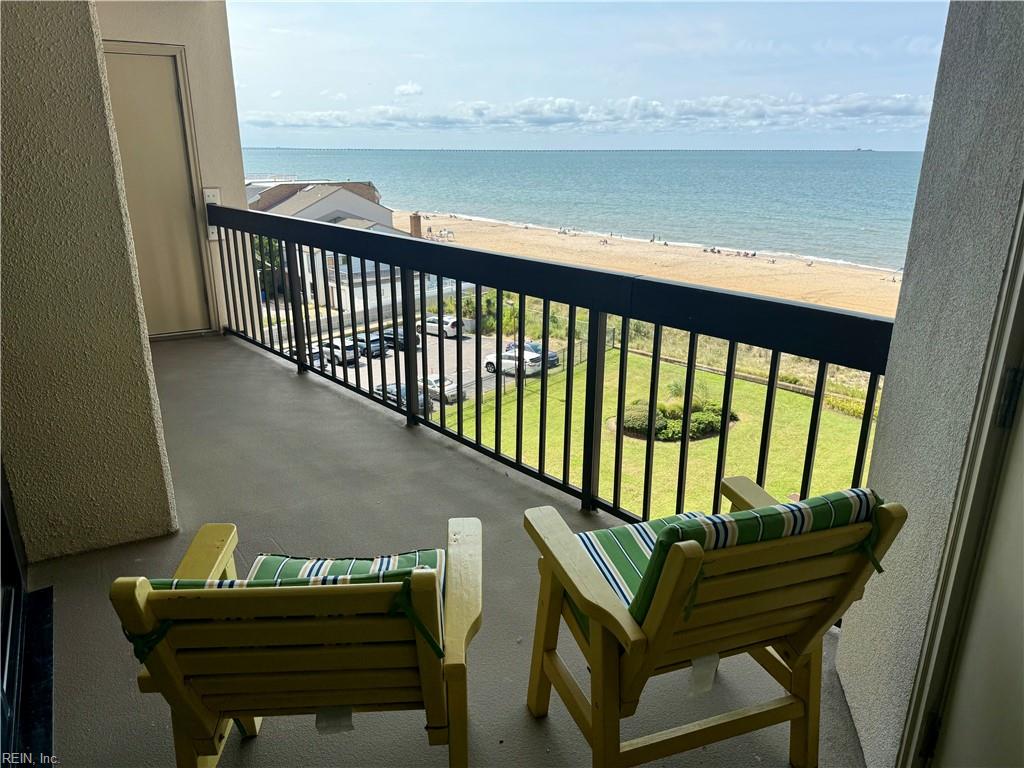 2830 Shore Drive 606