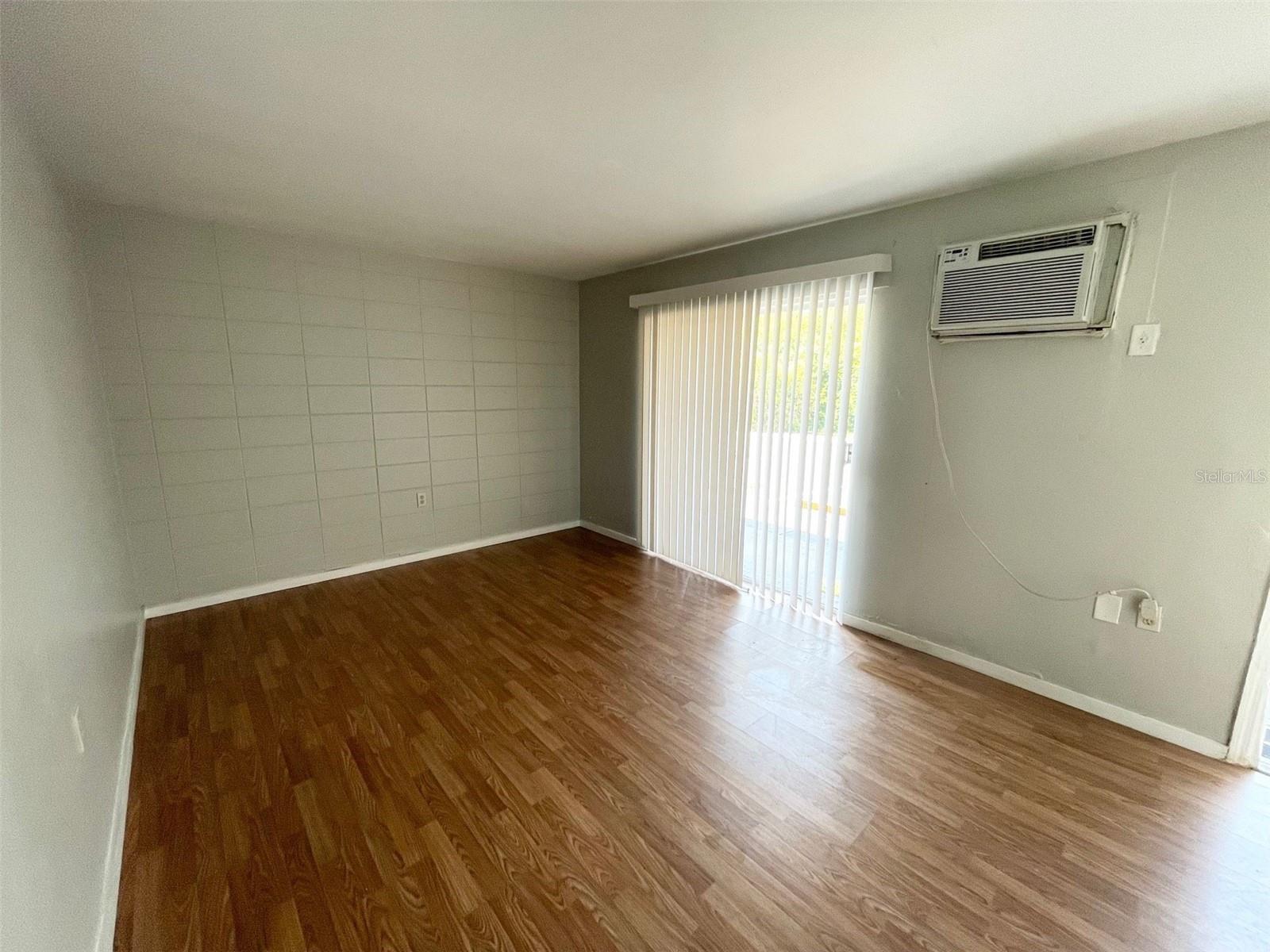 1343 West Point Drive 01