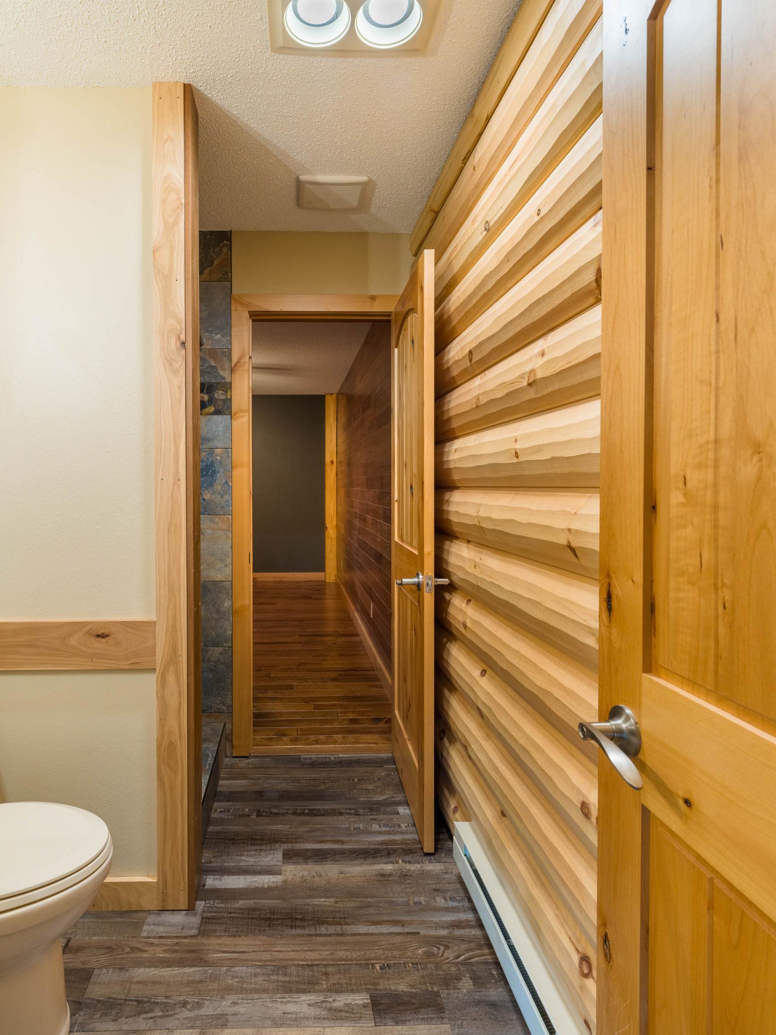 10490 Us Highway 169 106