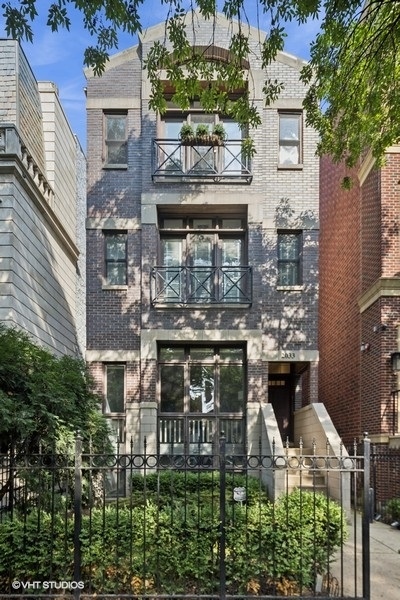 Stunning 2 bed/2 bath penthouse condo, just steps from Armitage, in the heart of Lincoln Park.  Bright and spacious, with soaring cathedral ceilings & skylights.  Hardwood floors throughout.  French doors open over beautiful Bissell Street.  Updated Restoration Hardware light fixtures, marble-surround gas fireplace, updated kitchen with large, pull-up peninsula.  Gracious primary suite opens to a private deck, and features a full wall of closets, marble spa bath with double sinks, jacuzzi tub, cathedral ceiling and skylight.  Many newer appliances and fixtures, custom closet organizers, additional storage in the lower level, garage parking spot in the 2022-built 3-car garage...the list of pluses goes on and on.  Beautifully appointed and maintained, this condo is a real gem.