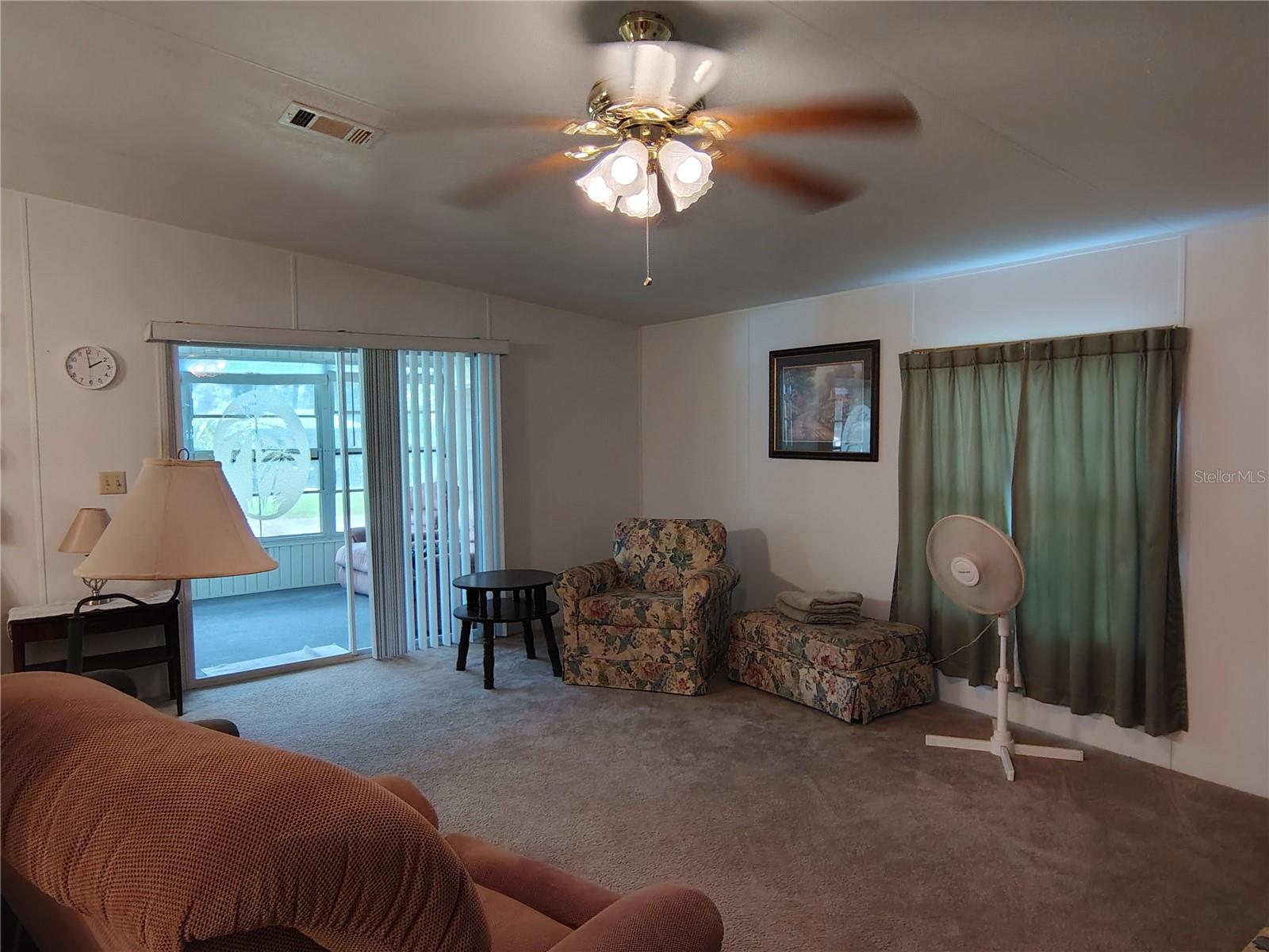 52 Outlet Drive