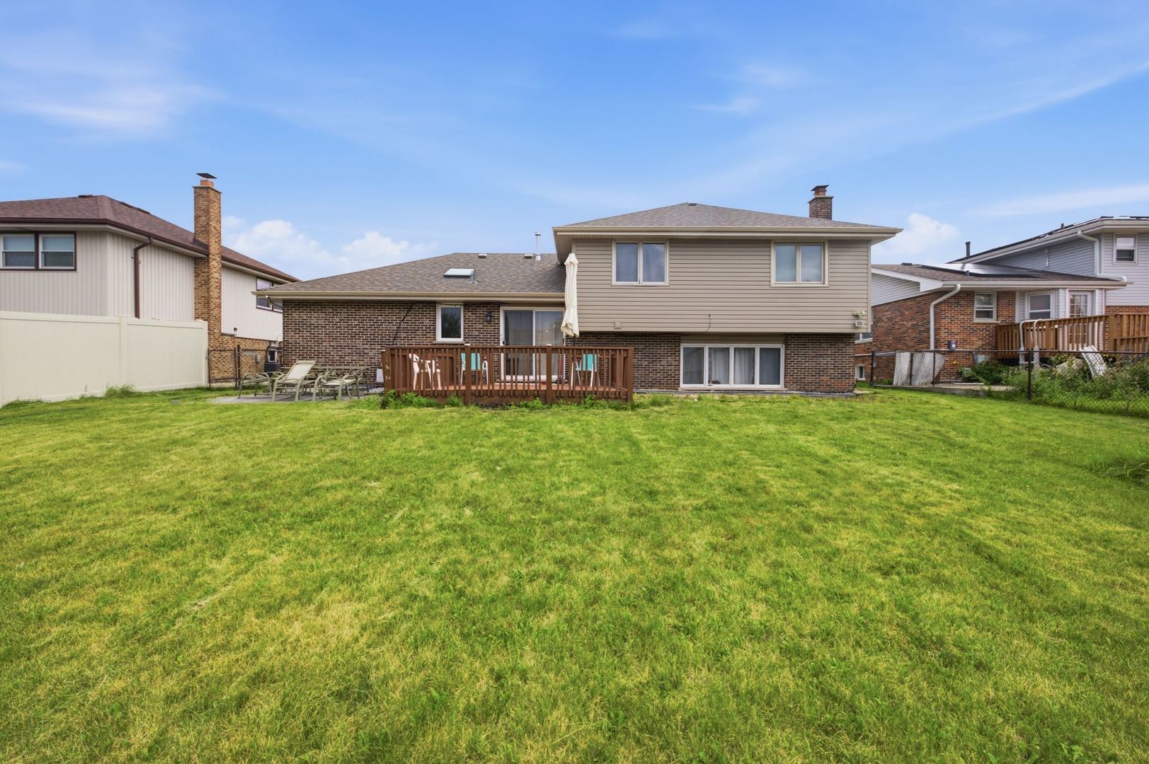 8612 Carriage Lane