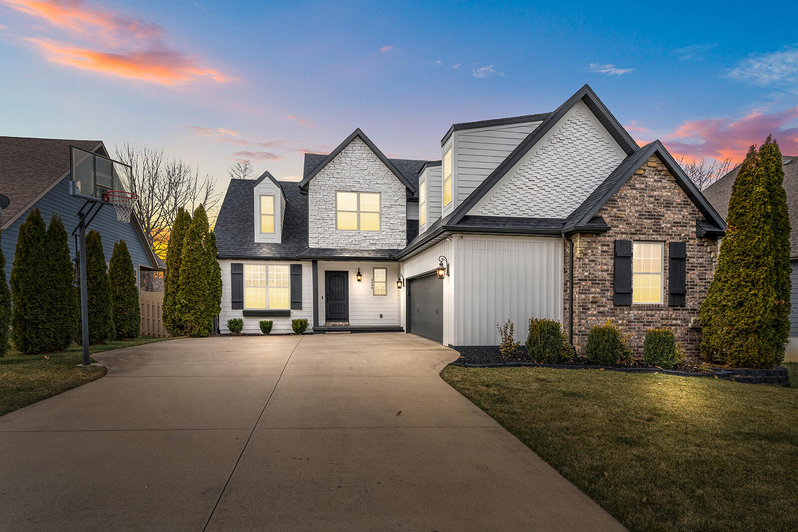 3409 N Brinnsfield Drive