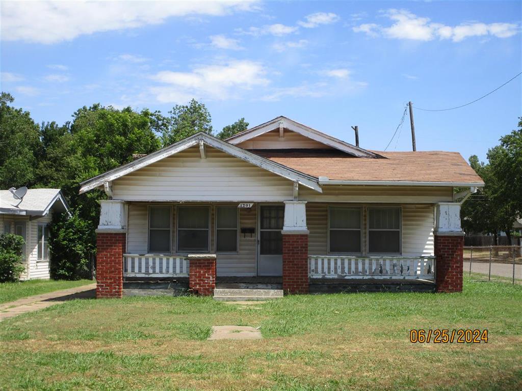 Multiple Offers Received. Corner Lot, Investor Special, Cash Buyers Only!  House needs work and is Not in livable condition. Calling all Builders! Home has so much potential with a great location in the heart of Oklahoma City in Military Park.  Roof has damage and has been open to the elements. Licensed broker has ownership in property.