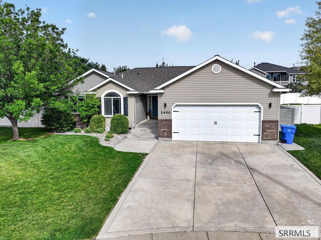 2450 Skylar