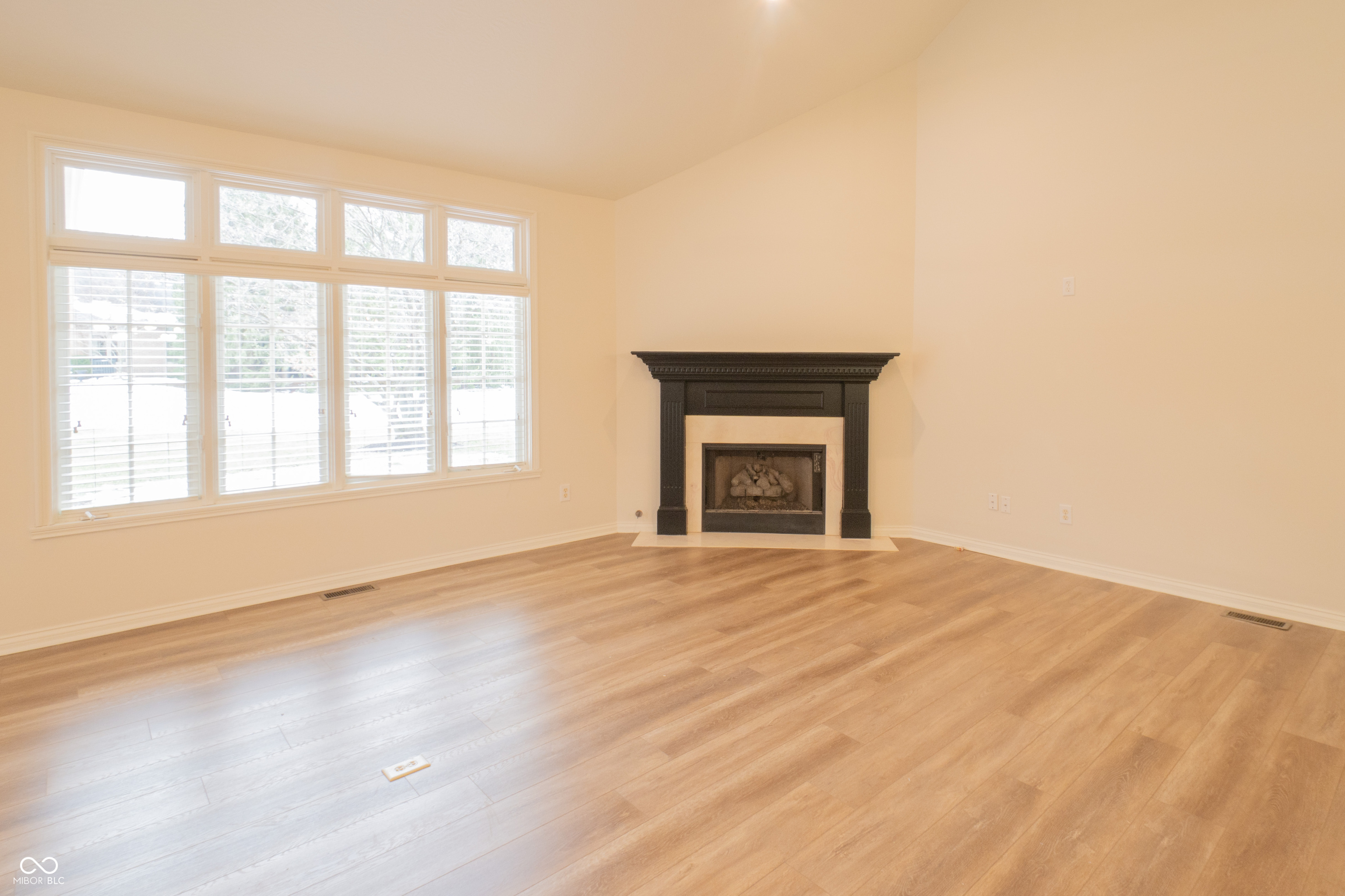 1701 Pathway Drive N