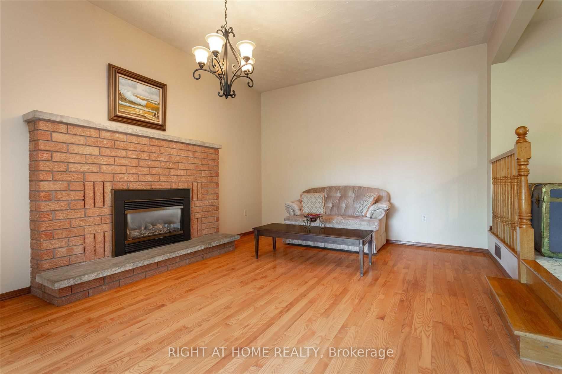39 Carpenter Ave