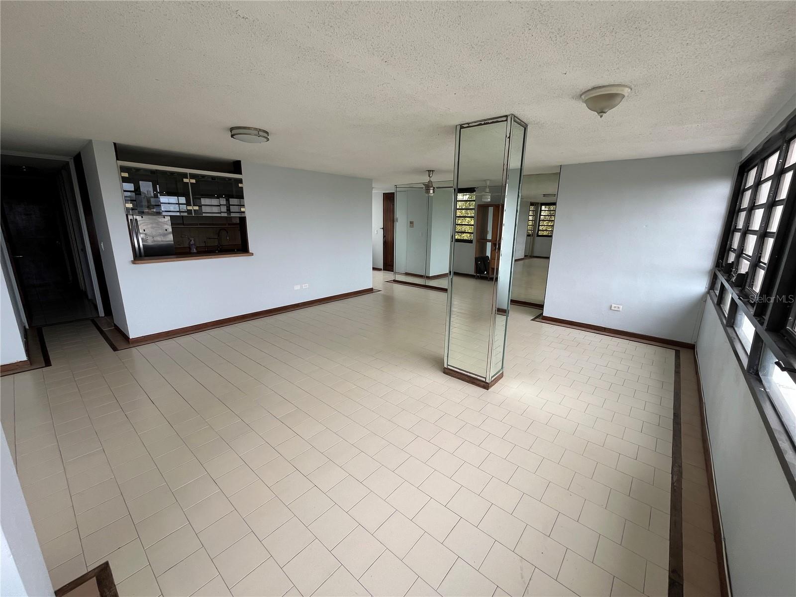 5 Ave Laguna 5c