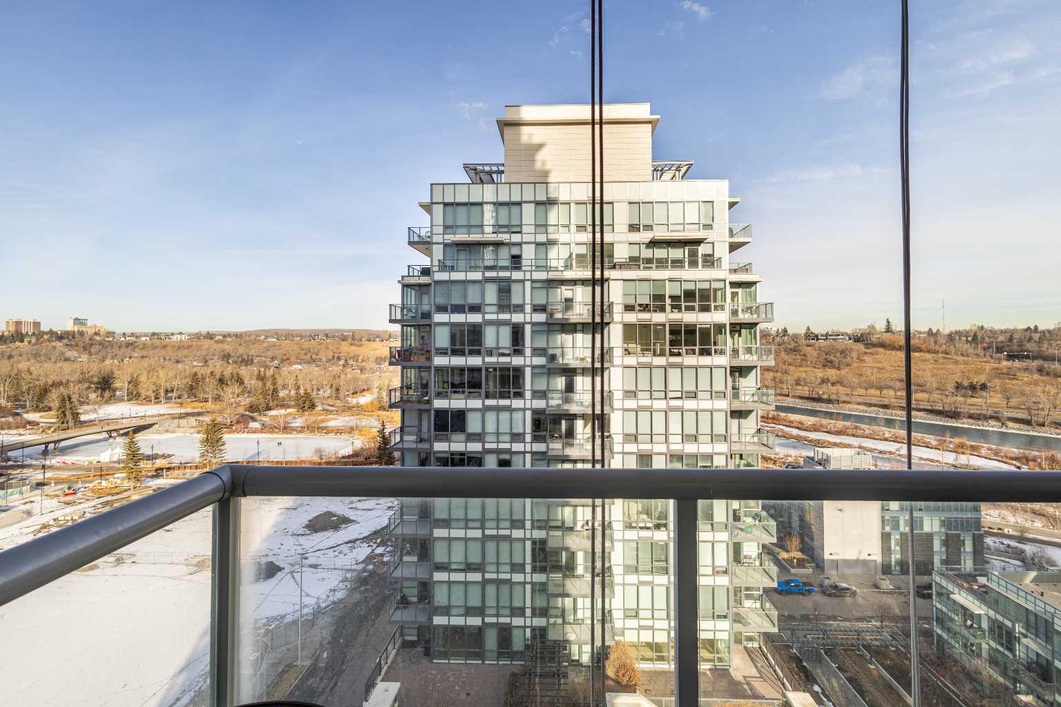 222 Riverfront Avenue SW 1322