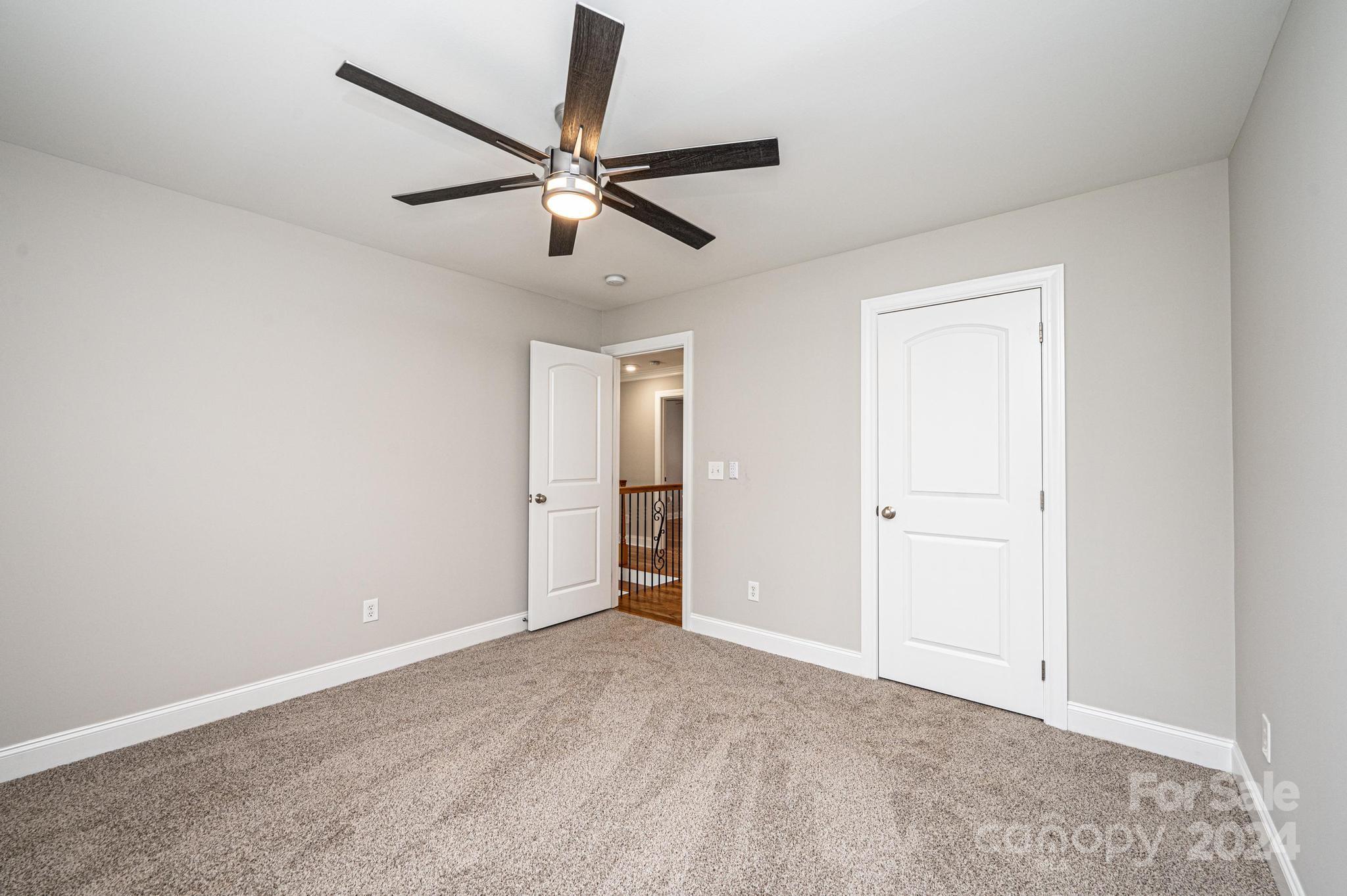 1021 38th Avenue NE 30