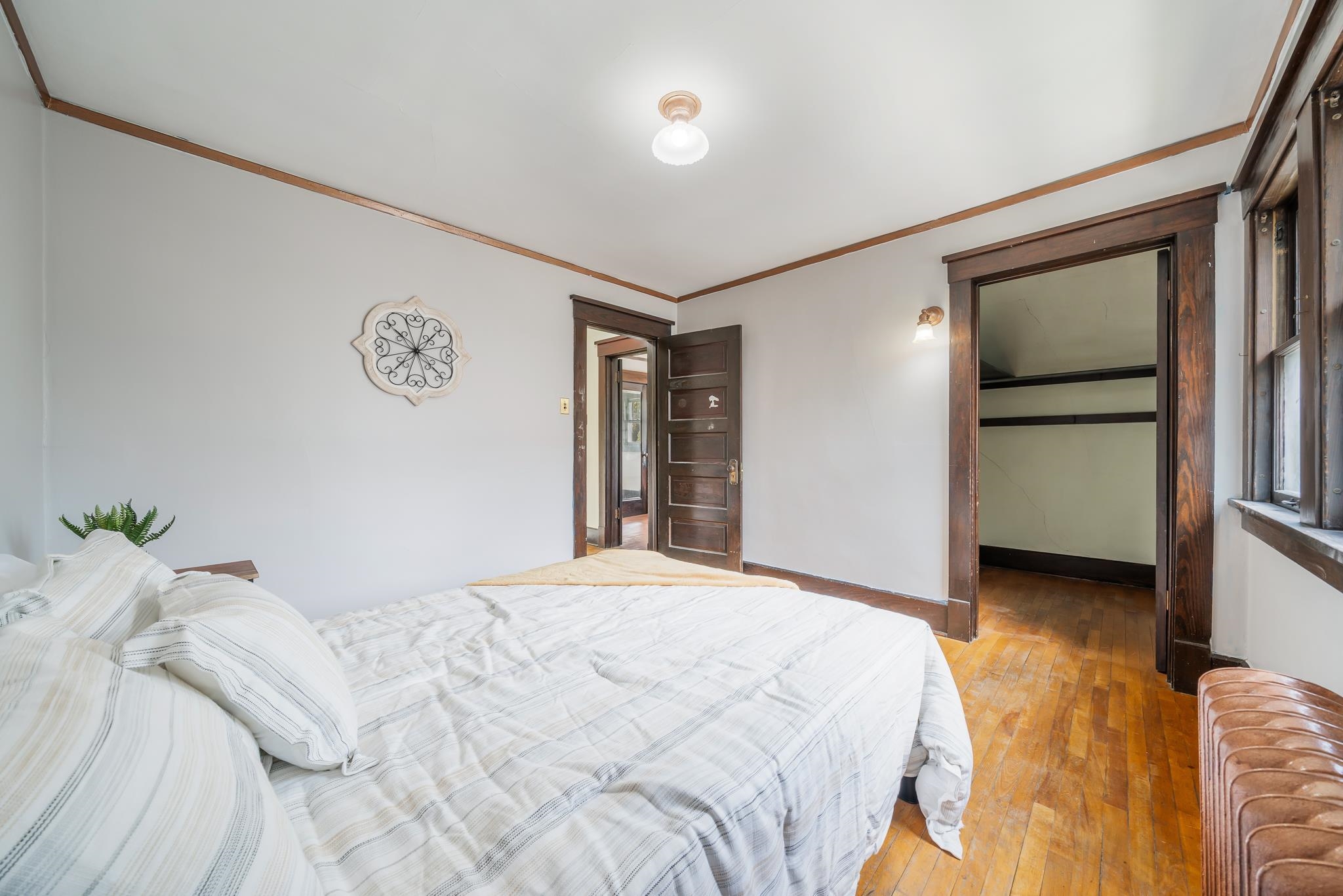 30 Oaklawn Avenue