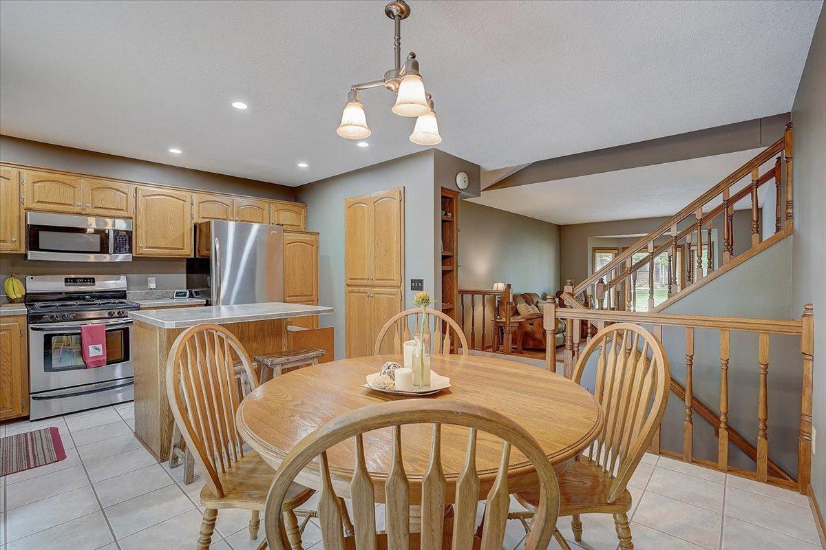 11211 Virginia Avenue N