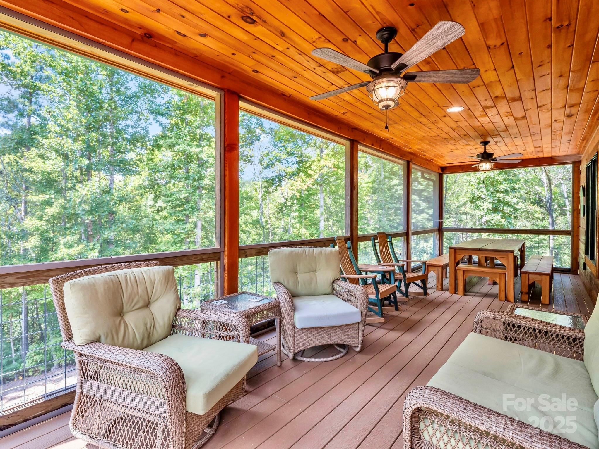 6022 Low Country Road