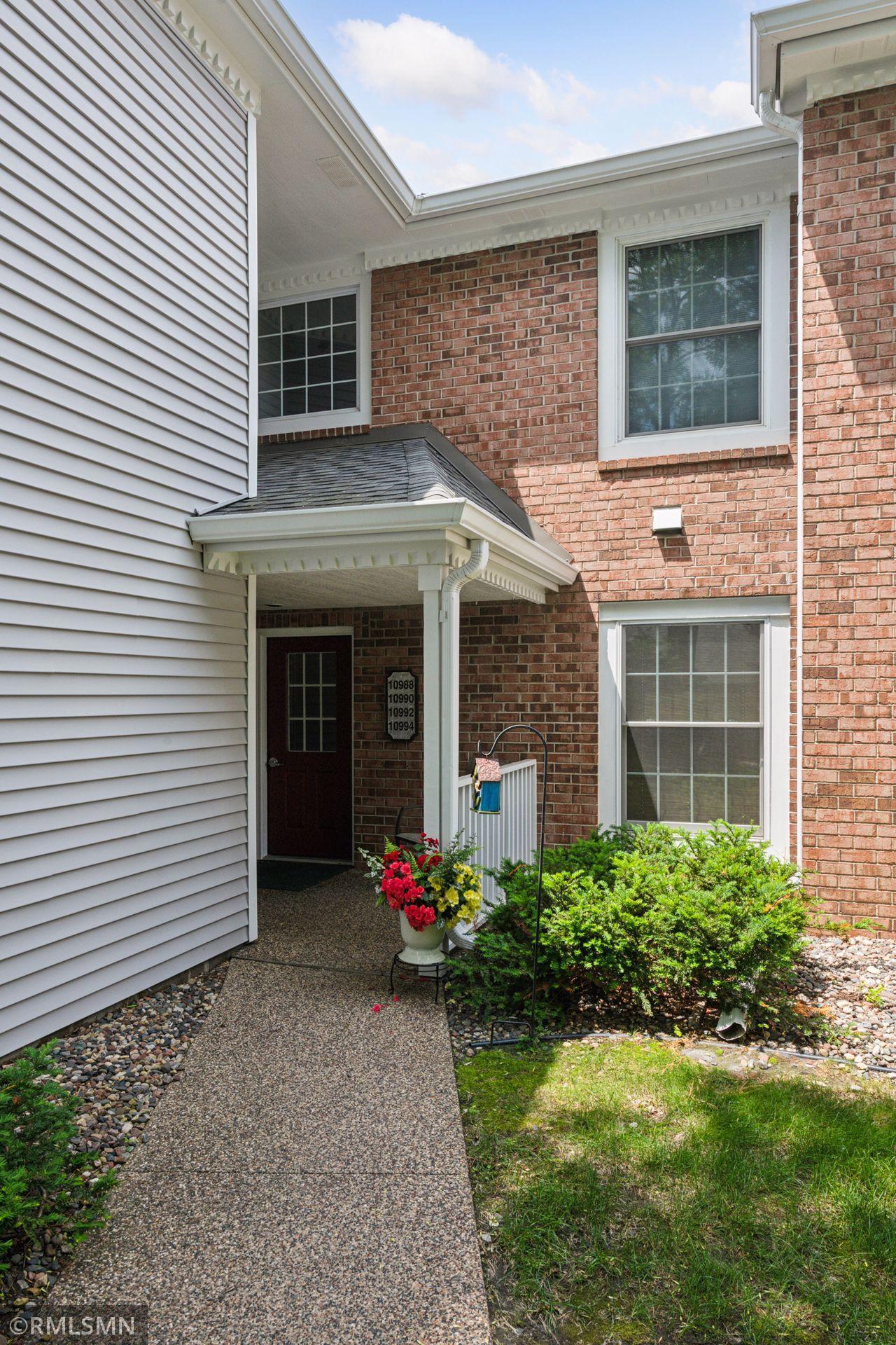 10992 Quebec Avenue S