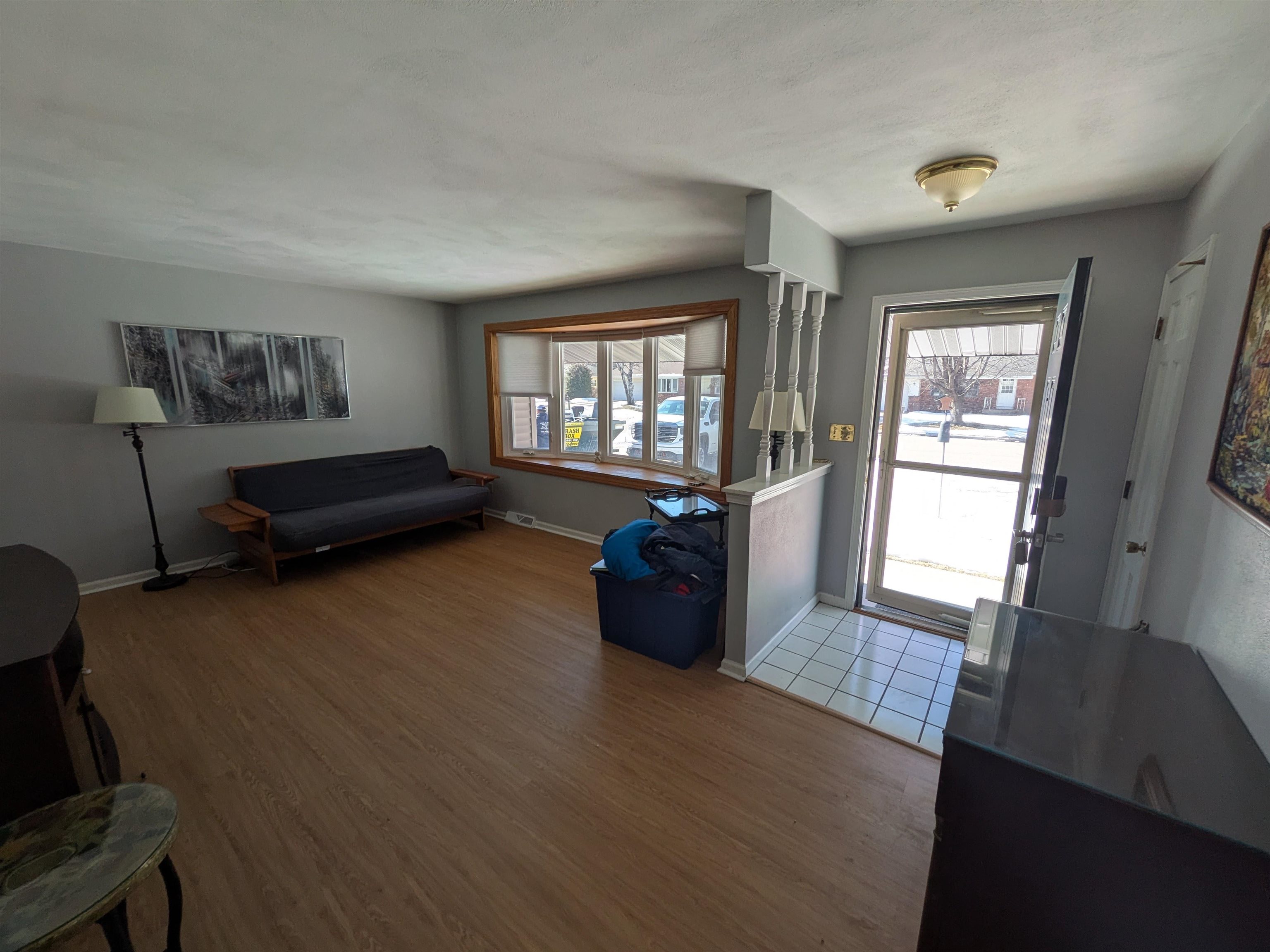 2314 N Claremont Drive