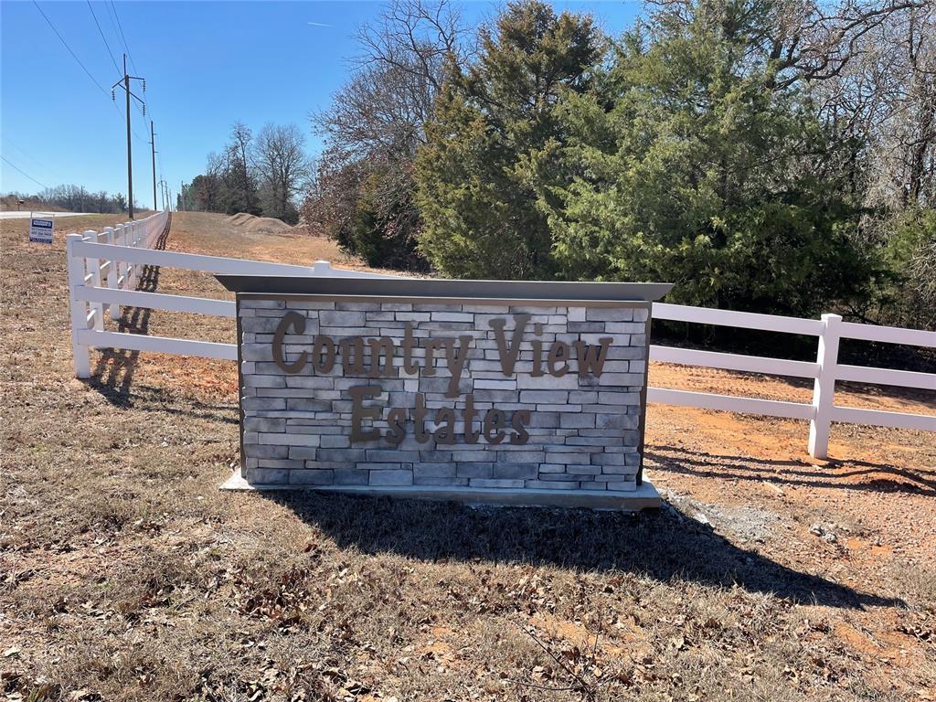 Growing area with some beautiful homes already built or almost finished.  Paved roads all the way and only 20 minutes to Norman.  come check it out and pick your acreage lot soon!  There are 20 other lots available.