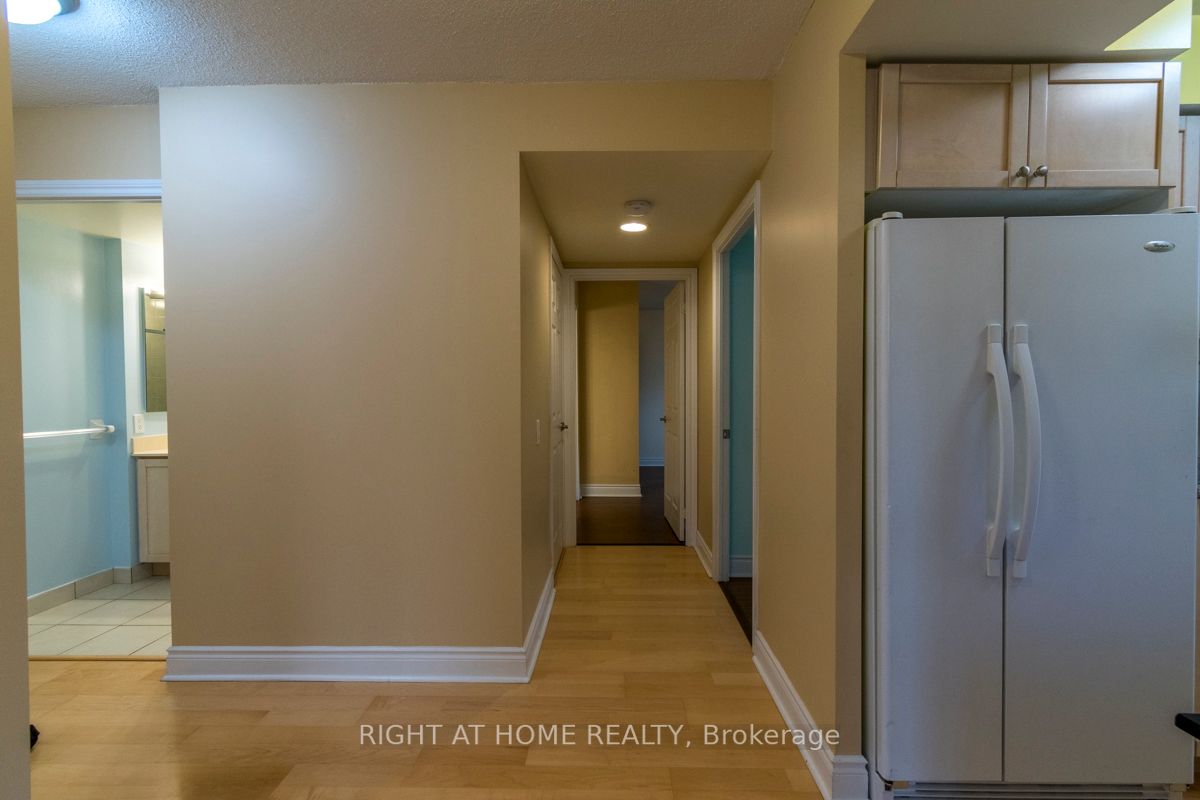 80 Harrison Garden Blvd 316