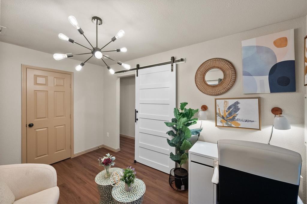 1708 Country Crest Lane