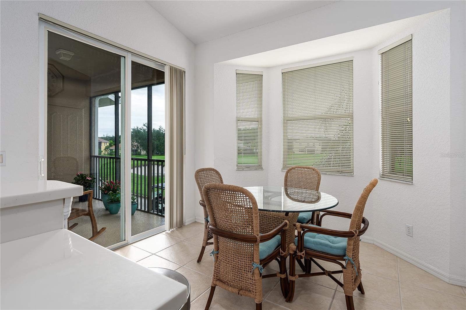 803 Fairwaycove Lane 206