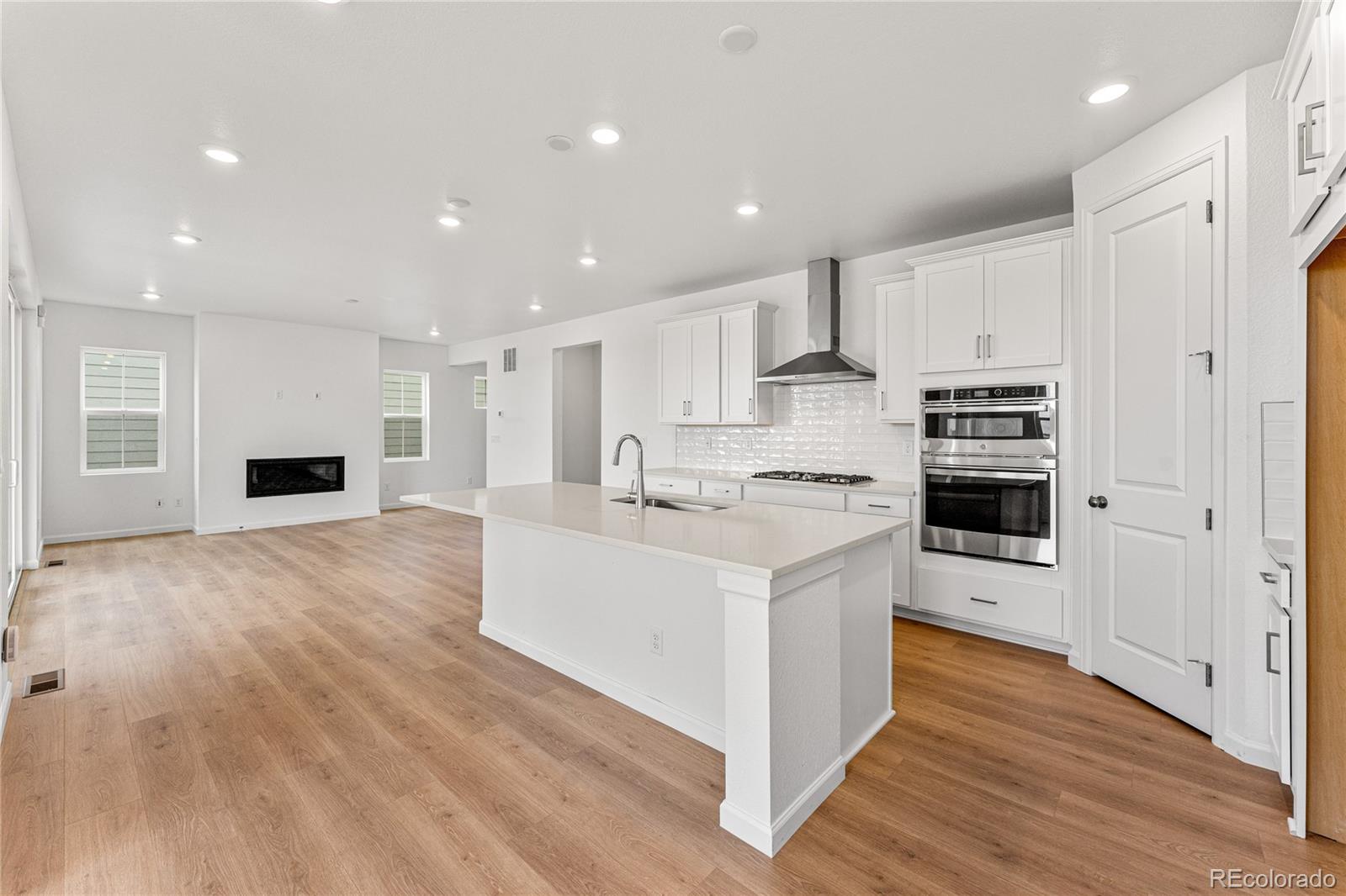 8944 Whiteclover Street