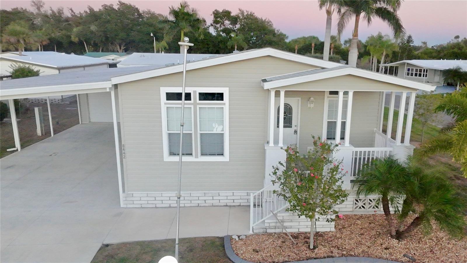 8442 Castle Garden Road