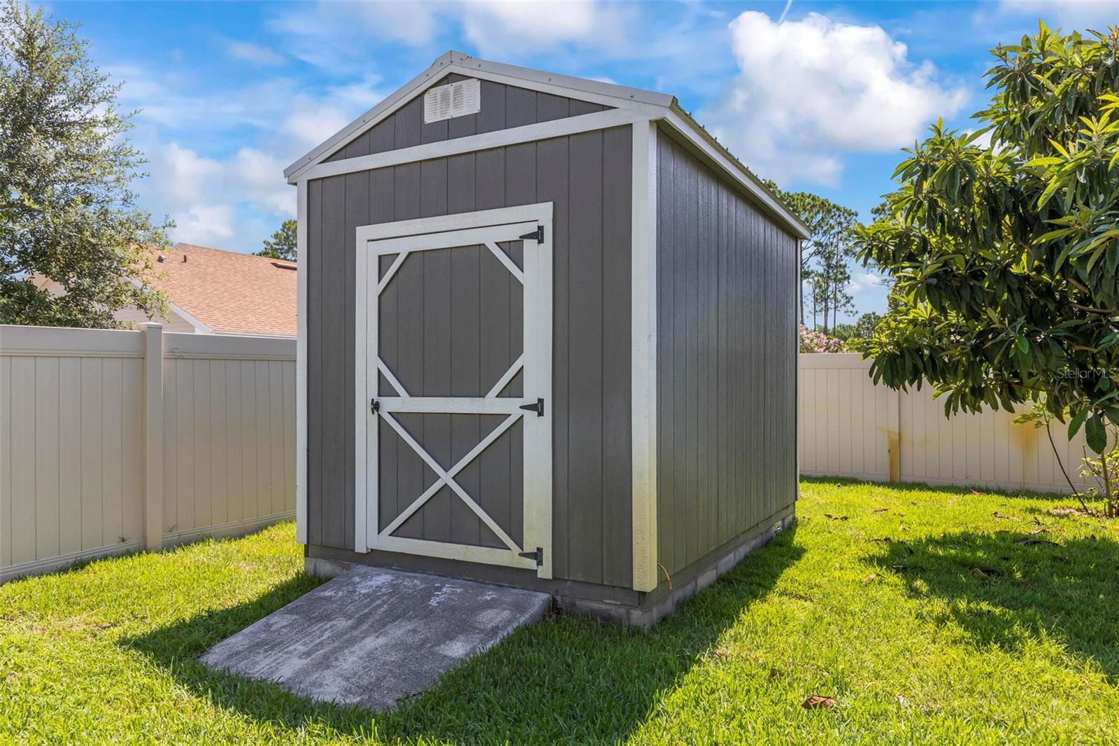 18 Buttonwood Lane