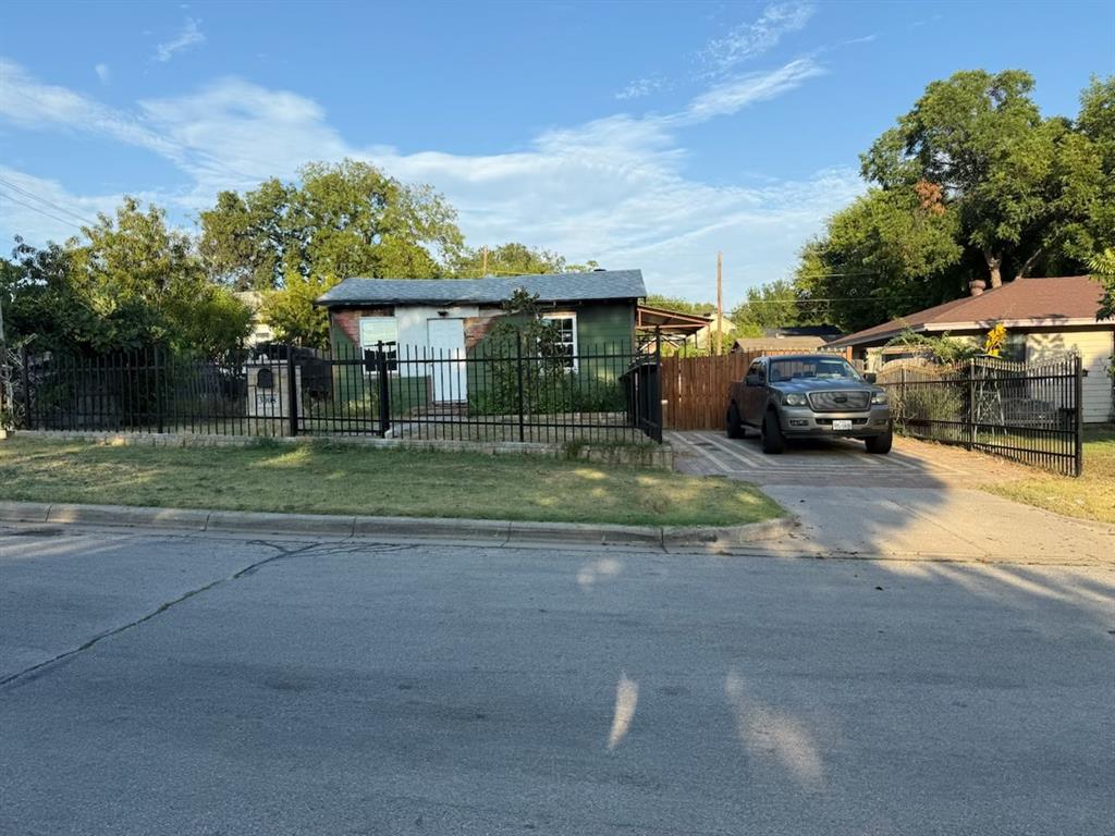 Calling all INVESTORS!!! Use your vision and bring it back to life.Unleash your creativity with this FIXER-UPPER gem! Perfect for savvy investors or passionate DIY homebuyers ready to transform this diamond-in-the-rough into a stunning masterpiece. This charming property boasts a lot potential with a spacious layout primed for a modern makeover.  Backyard metal framing with shed is perfect for entertaining or carport.