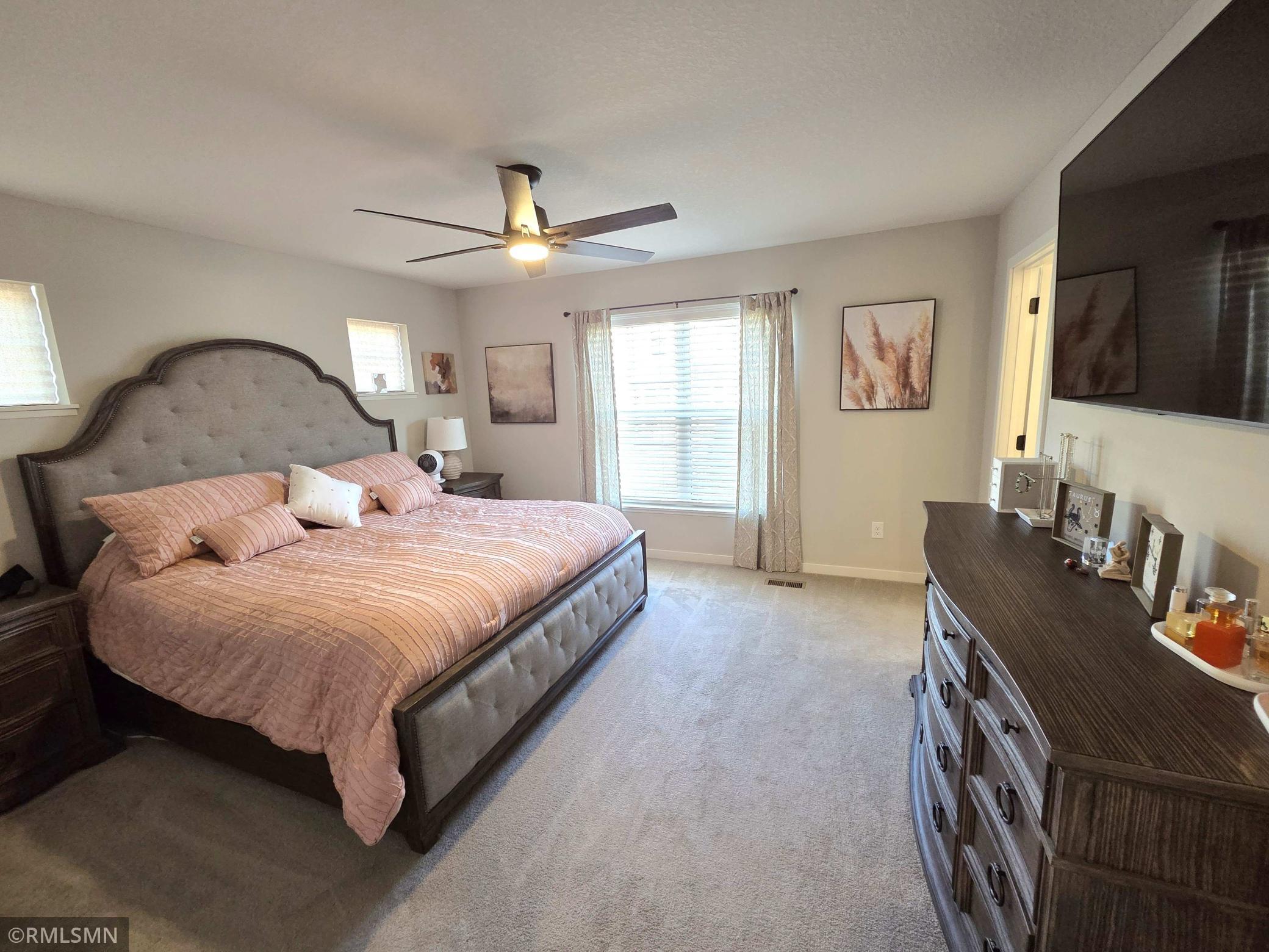 2234 Gateway Curve