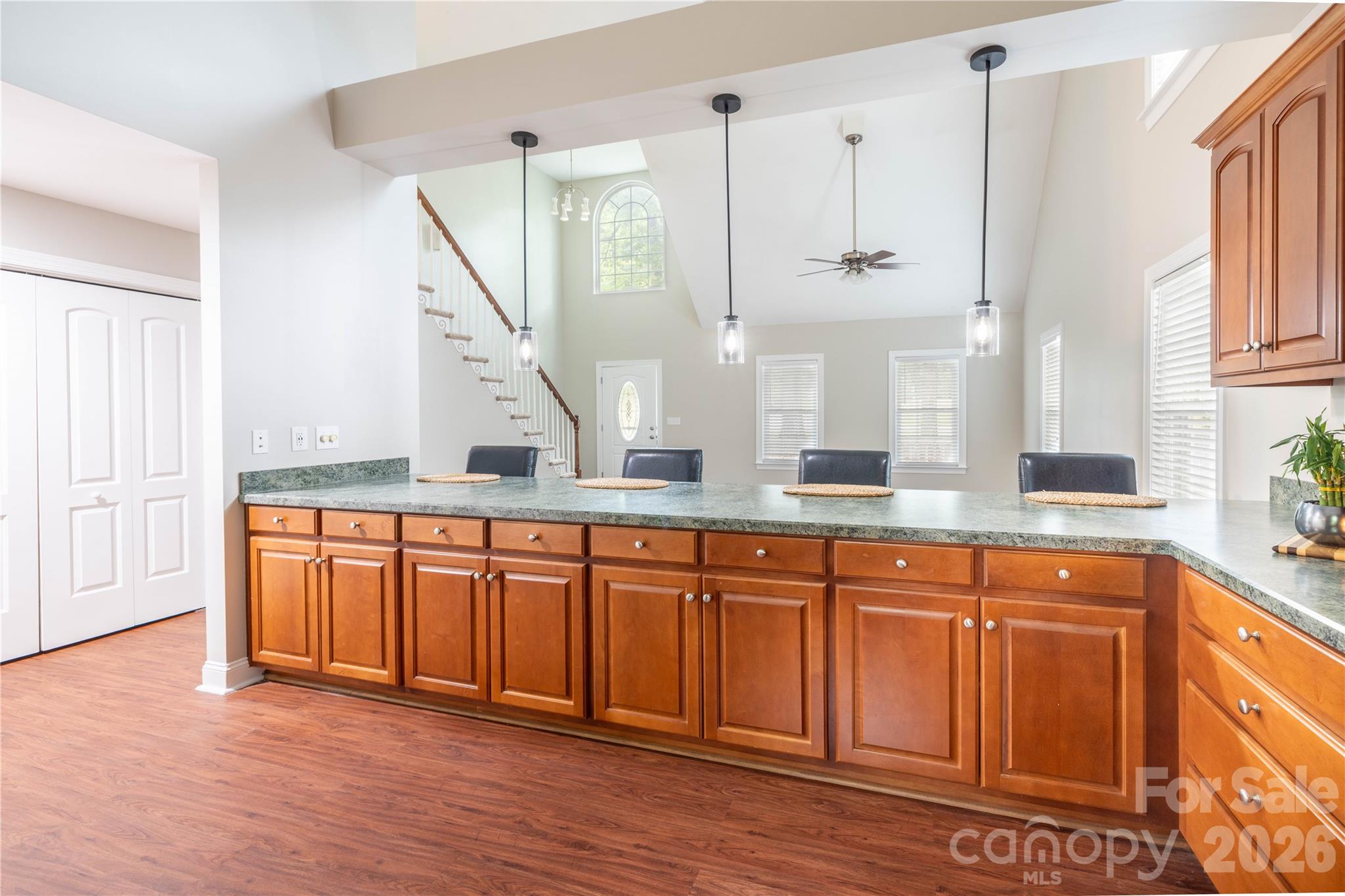 302 Skyland Court